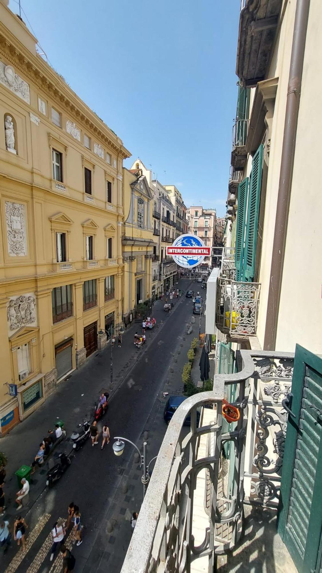 Maison In Centro Napoli Eksteriør billede