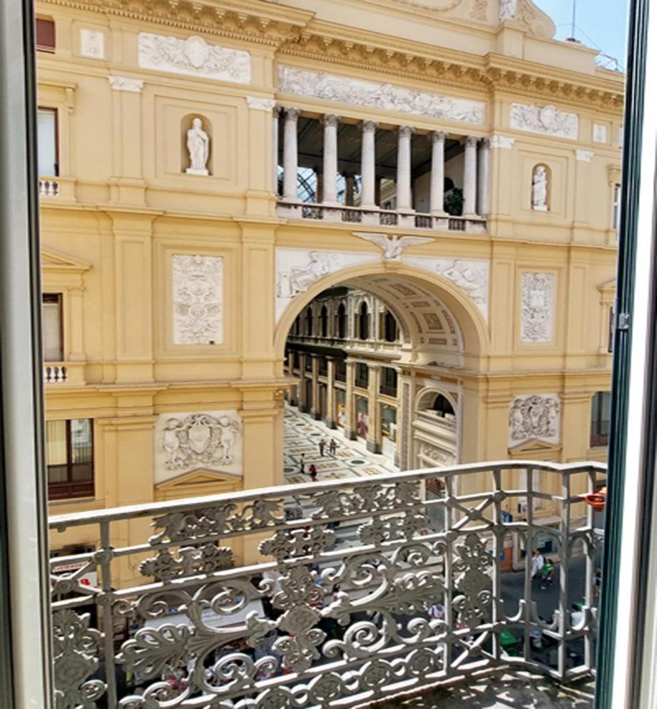 Maison In Centro Napoli Eksteriør billede